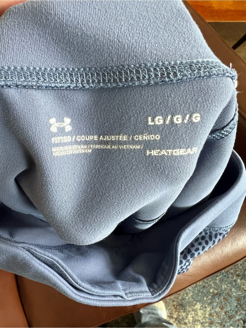 Under Armour Gray Performance Leggings with Subtle Print - Picture 2 of 2